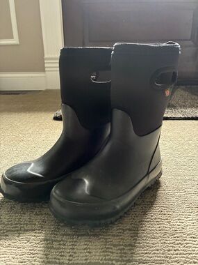 Bogs Kids Black Waterproof Pull-On Rain Snow Boots